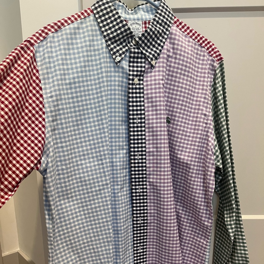 Brooks Brothers the original polo shirt. NWOT. Never worn. Vibrant colors